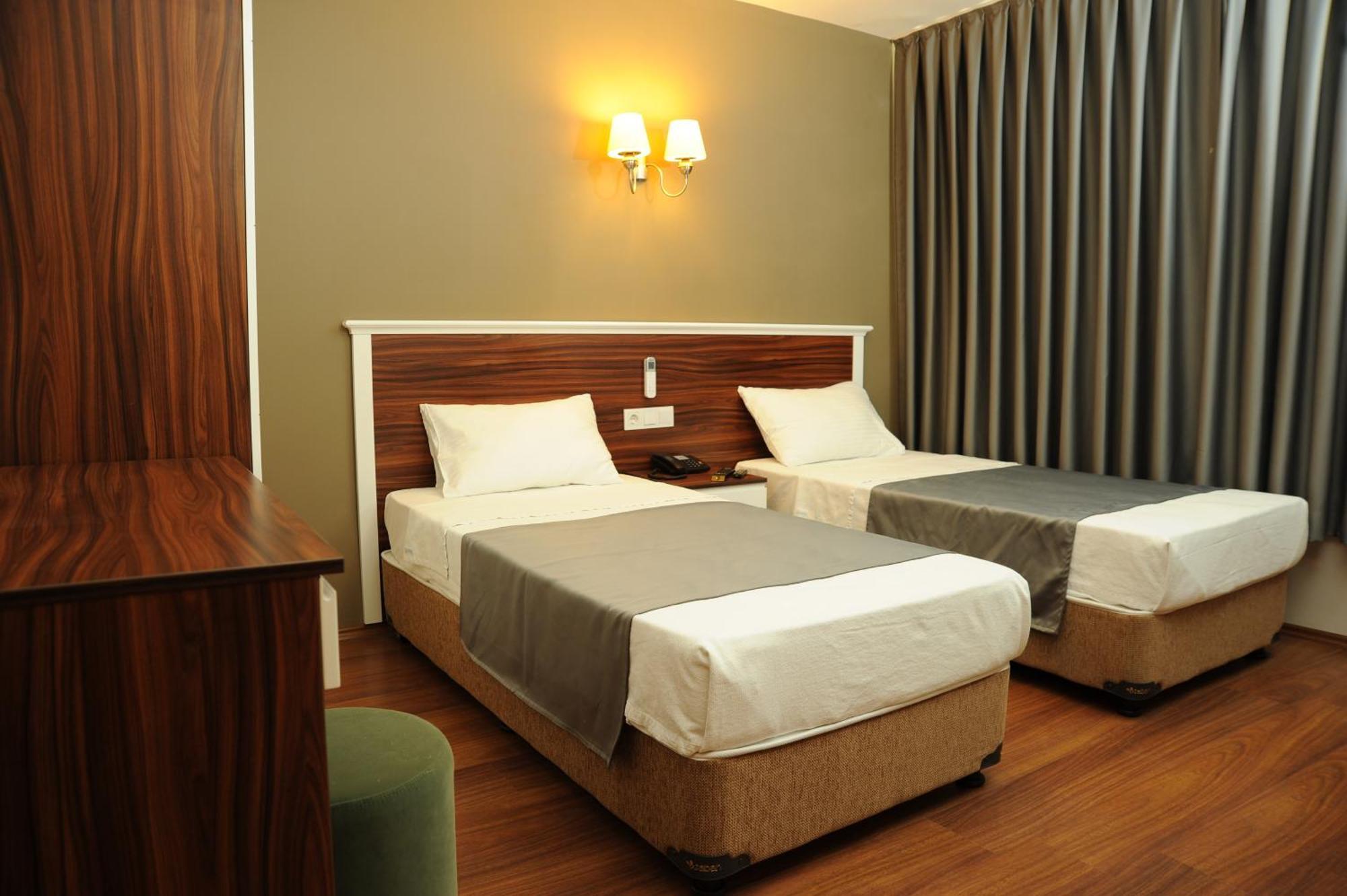 Deniz Palace Hotel - Istanbul — Photos 1